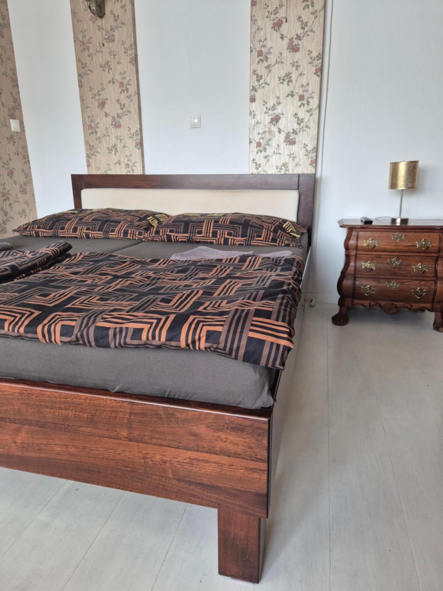 Balassi Apartment -With Green Terrace&Bike Sturovo Ngoại thất bức ảnh