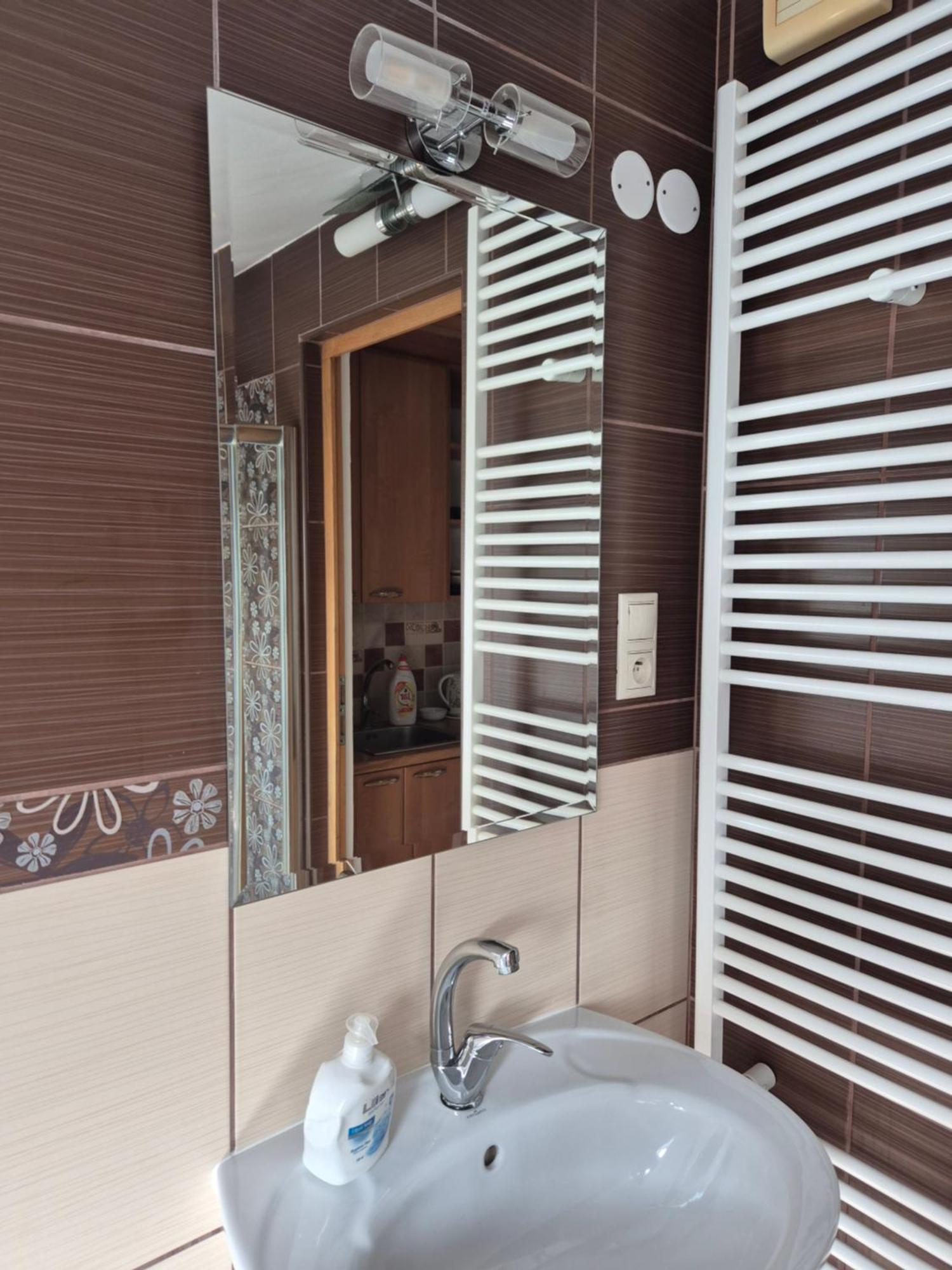 Balassi Apartment -With Green Terrace&Bike Sturovo Ngoại thất bức ảnh